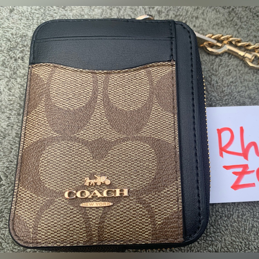 Zip Card Case In Blocked Signature Canvas in EXCELLENT USED CONDITION